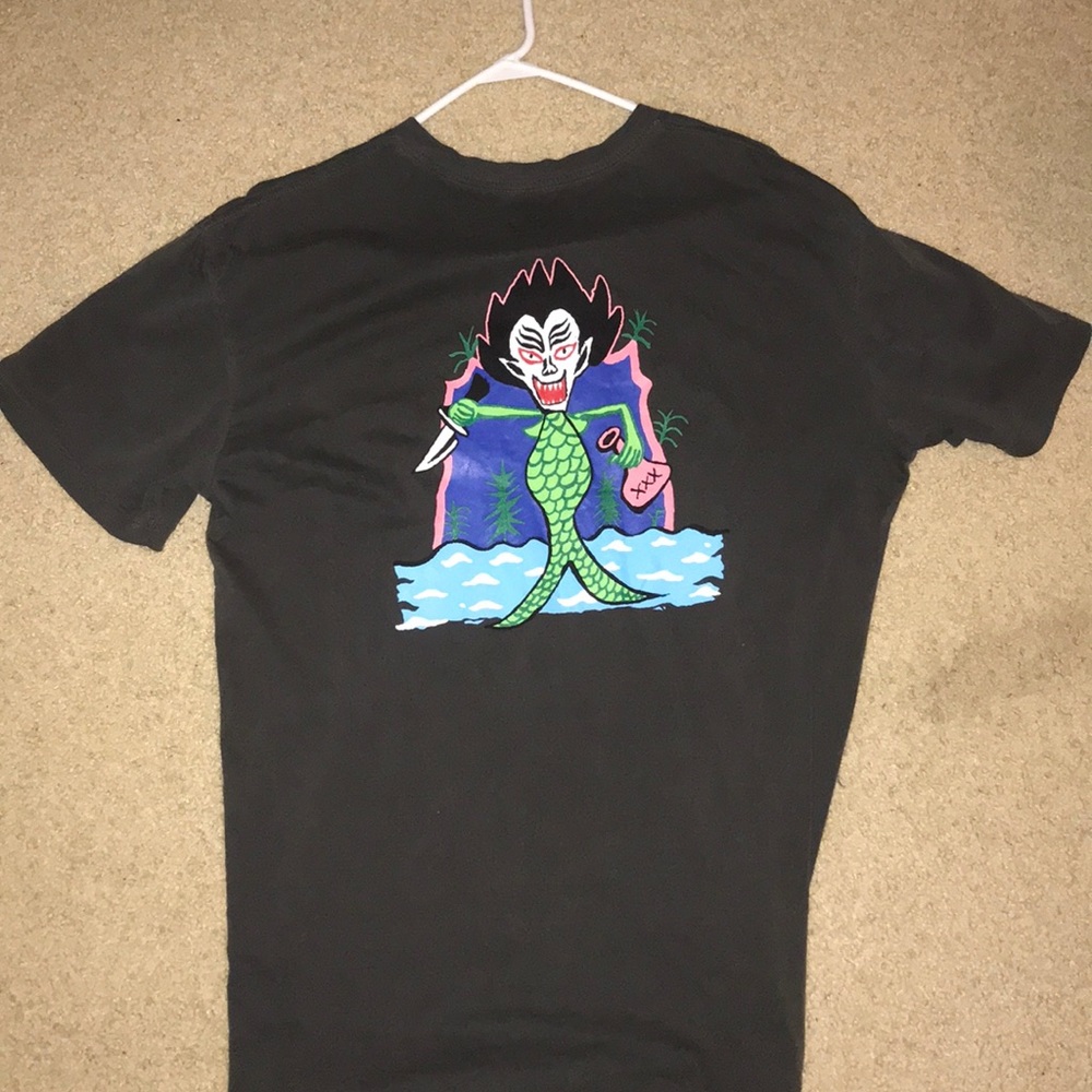 Shirt - Picture 2 of 2